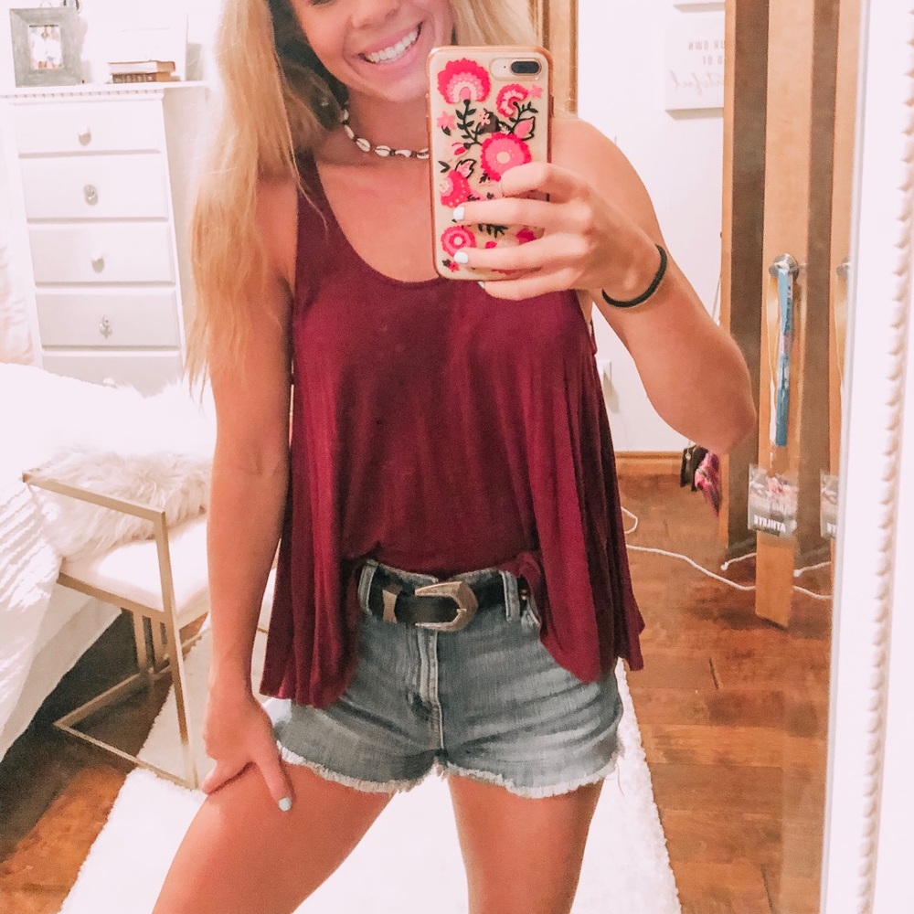 Super soft burgundy / red tank top !!!